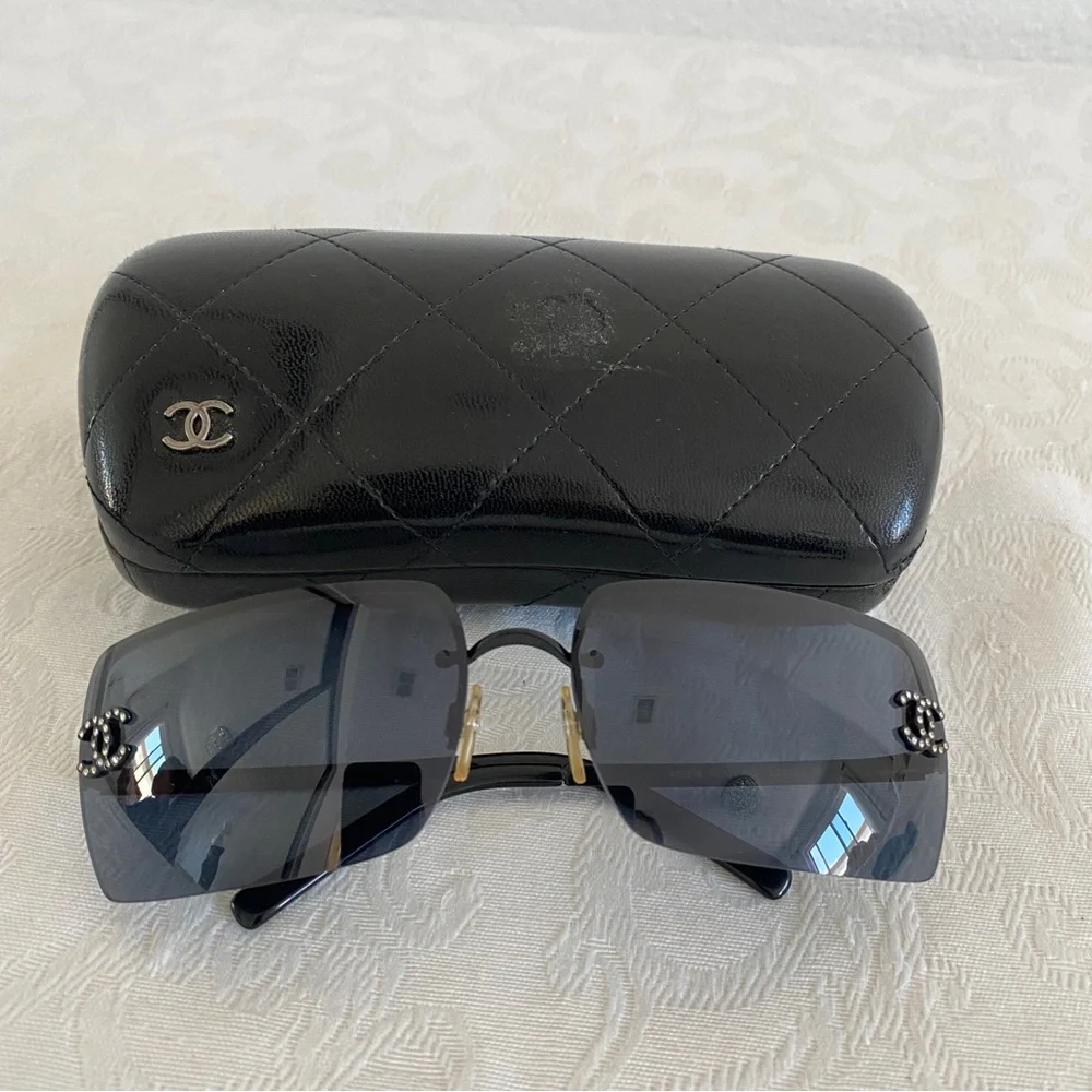 Chanel crystal CC Logo Sunglasses